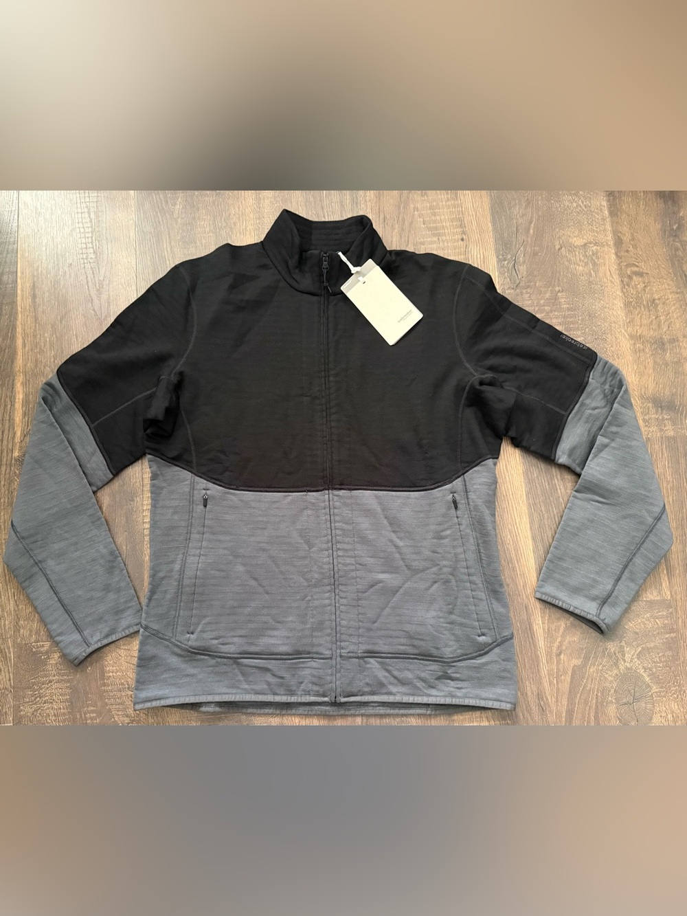 Icebreaker Merino 400 RealFleece FZ Men’s L - NWT